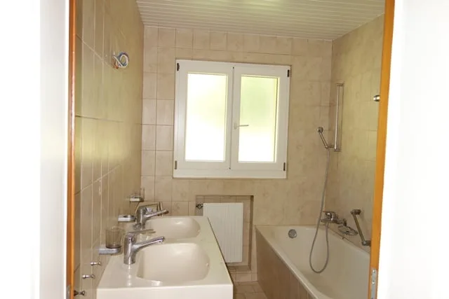 Beautiful 4 1/2-room apartment in Tramelan, located on the 3rd floor West