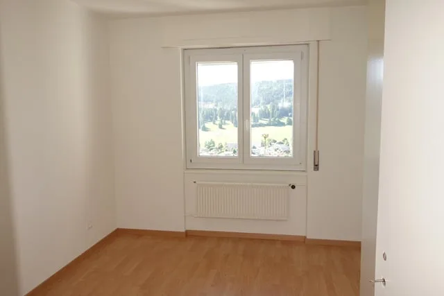 Beautiful 4 1/2-room apartment in Tramelan, located on the 3rd floor West