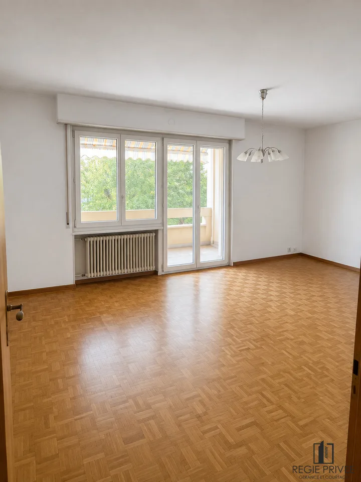 Charmantes 3.5 Zimmer in einer grünen Umgebung – Foto 3 von 13