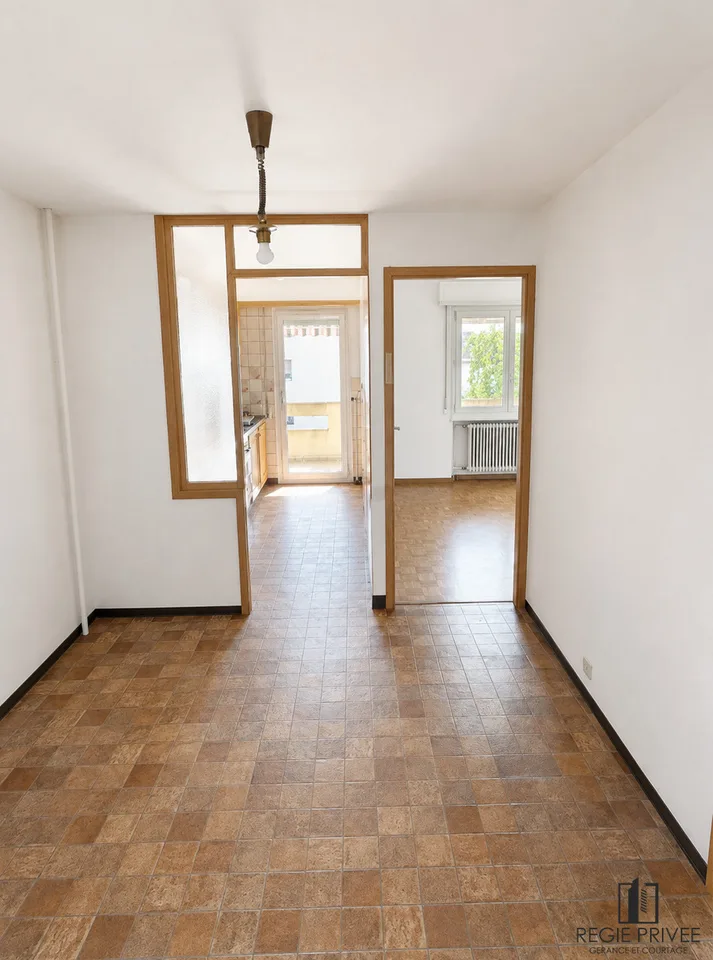 Charmantes 3.5 Zimmer in einer grünen Umgebung – Foto 7 von 13