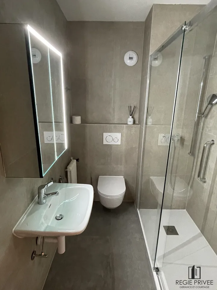 Charmantes 3.5 Zimmer in einer grünen Umgebung – Foto 2 von 13