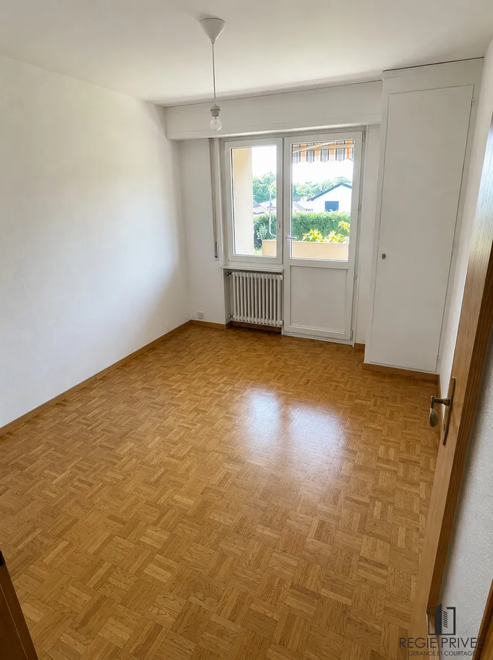 Charmantes 3.5 Zimmer in einer grünen Umgebung – Foto 5 von 13