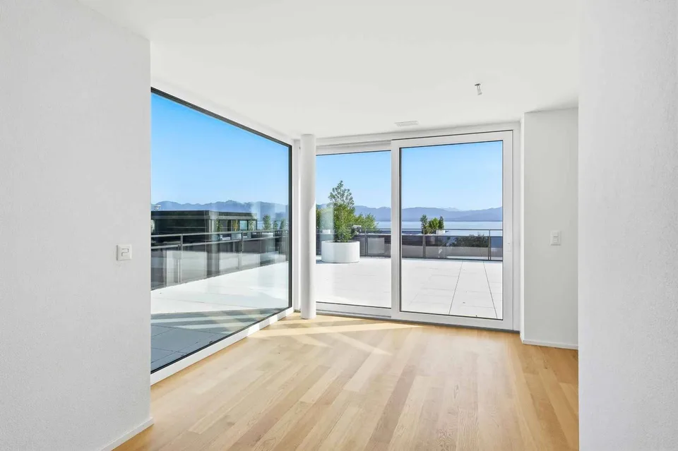 Magnificent neues Penthouse mit 5.5 Zimmern und exklusivem Rooftop mit 360-Grad-Blick – Foto 8 von 13