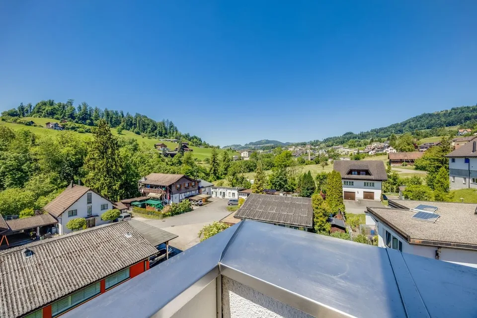 Geräumiges 4.5-Zimmer-Duplex mit Aussicht in Eschenbach – Foto 11 von 13