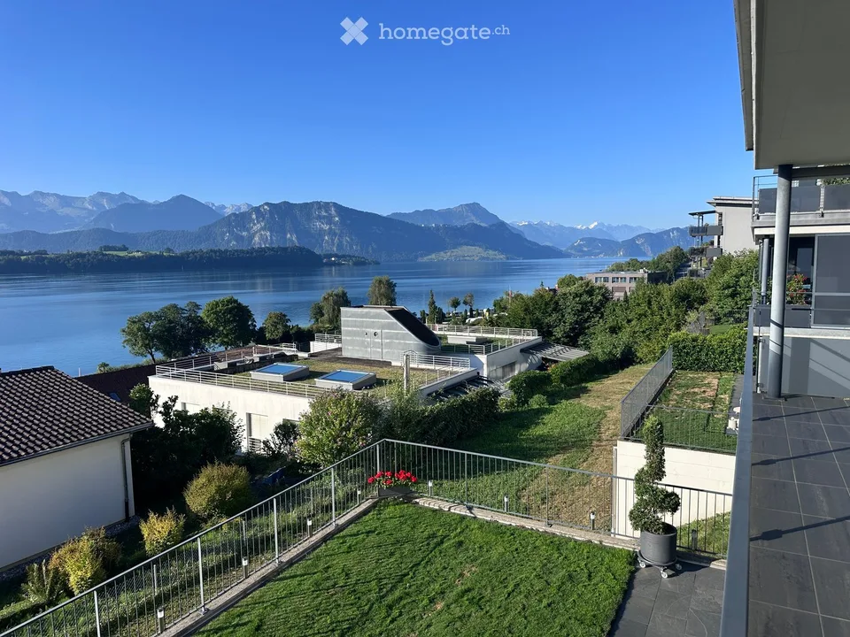 Appartamento XXL 4.5 locali con vista mozzafiato sul lago e le montagne