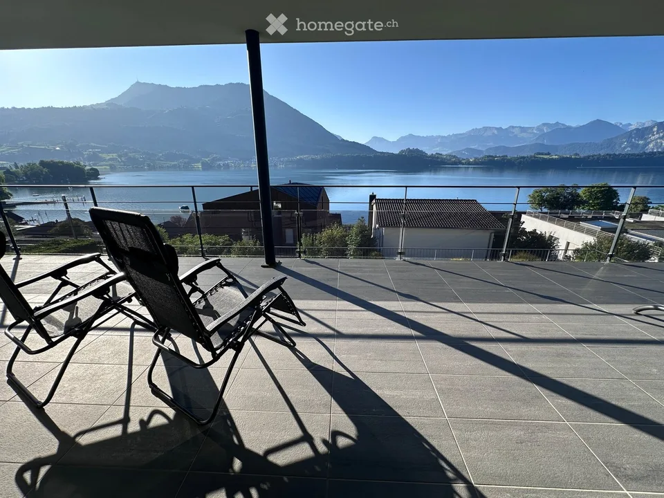 Appartamento XXL 4.5 locali con vista mozzafiato sul lago e le montagne