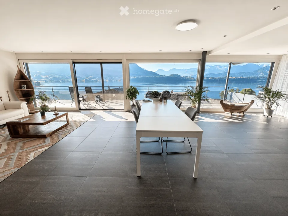 Appartamento XXL 4.5 locali con vista mozzafiato sul lago e le montagne