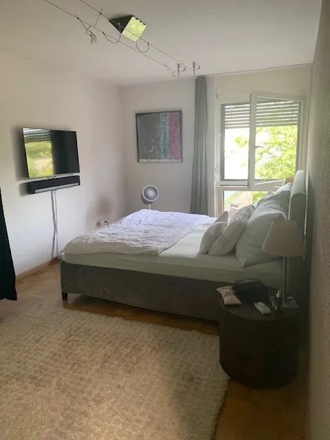 Grosszügige 5.5-Zimmer-Dachwohnung mit Panoramablick – Foto 6 von 8
