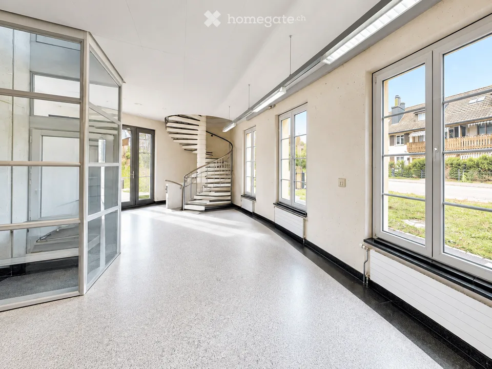 Casa residenziale e commerciale con ascensore – Volketswil, vecchio centro del villaggio – foto 2 di 5