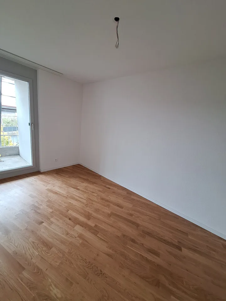 Appartamento di 3,5 locali ristrutturato con balcone a Oftringen