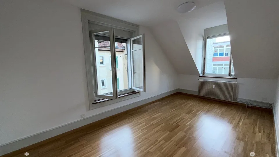 Beau + calme : 3 pièces appartement en vieux bâtiment près de la gare, Schöneggstr. 20, Biel