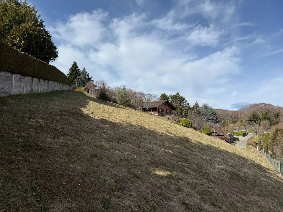 Bauparzelle mit atemberaubendem Blick auf die Alpen! – Foto 7 von 10