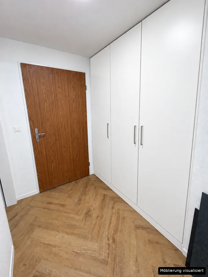 Renovierte 4.5-Zimmer-Dachwohnung mit Cheminée, Lift und Weitblick