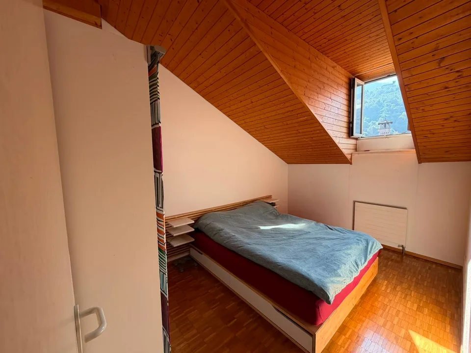 Bellinzona – Centralissimo 2,5 pièces avec ascenseur et plafonds en bois apparents
