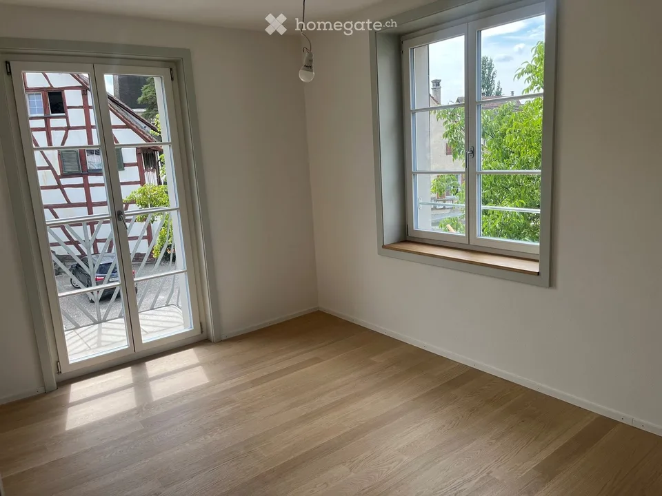 2.5-room apartment in Trüllikon – freshly renovated with balcony