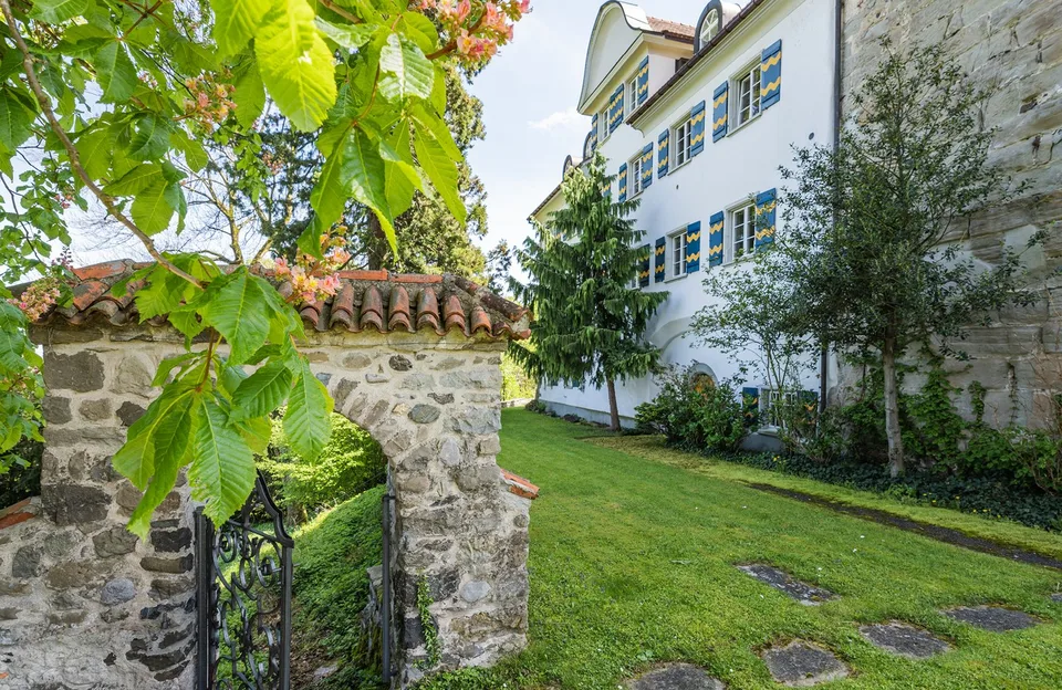 Schloss in St. Gallen – Repräsentatives, totalsaniertes Schloss mit See- und Weitsicht – Foto 11 von 12