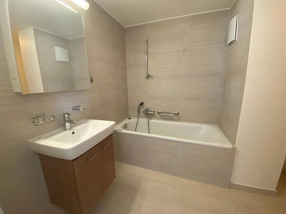 Charming 3-room apartment in a small rental building