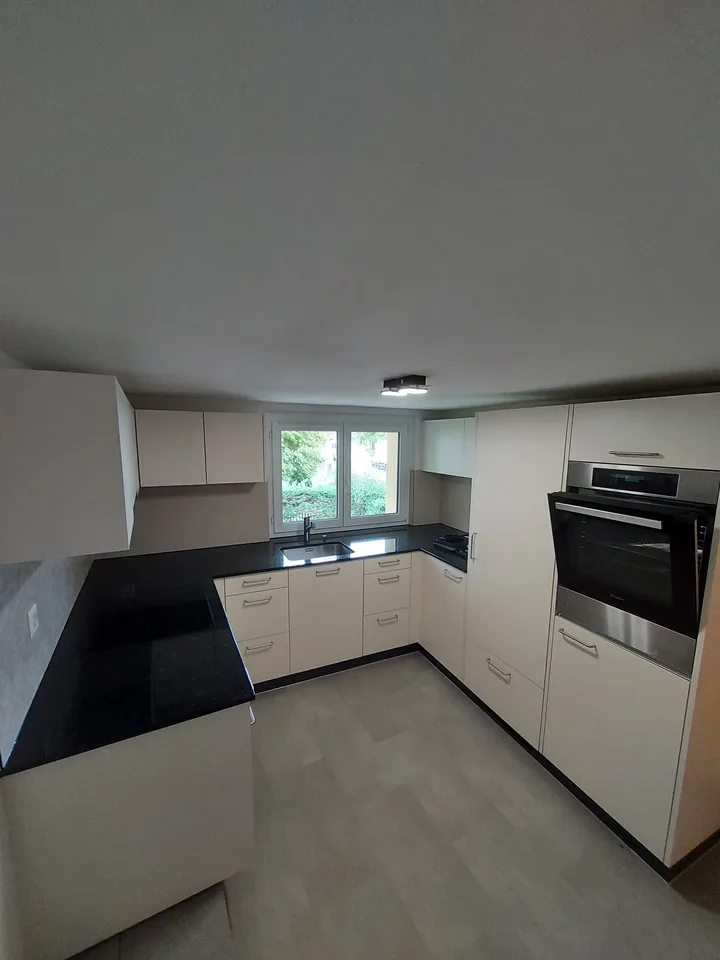 Gemütliche 3.5-Zimmer-Wohnung in Müntschemier – ab sofort verfügbar! – Foto 3 von 9