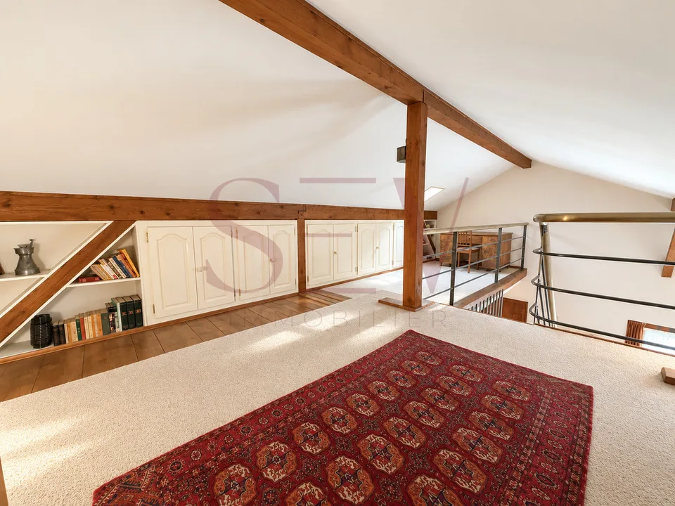 Charaktervolles Haus, großer Garten und 2.5 unabhängige Zimmer – Foto 9 von 11