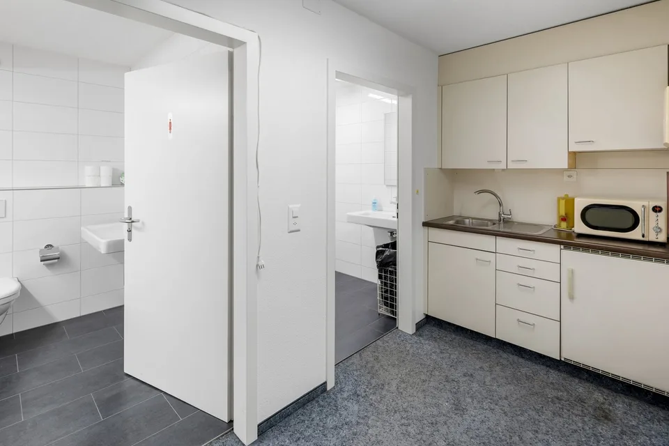 2293m2 Bürofläche im Stockwerkeigentum am Luzerner Alpenquai – Foto 11 von 14