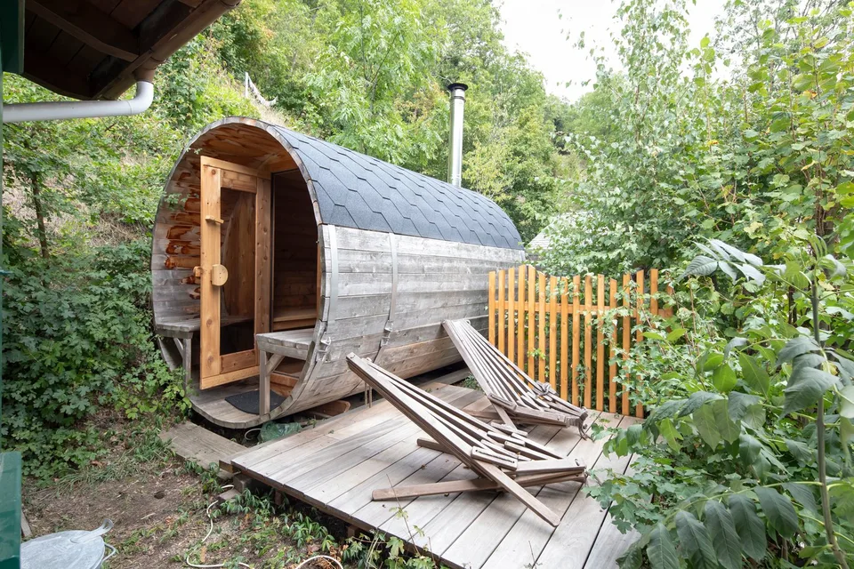 Chalet rénové et prêt à être occupé avec sauna et option d'achat d'un garage privé – photo 19 sur 30