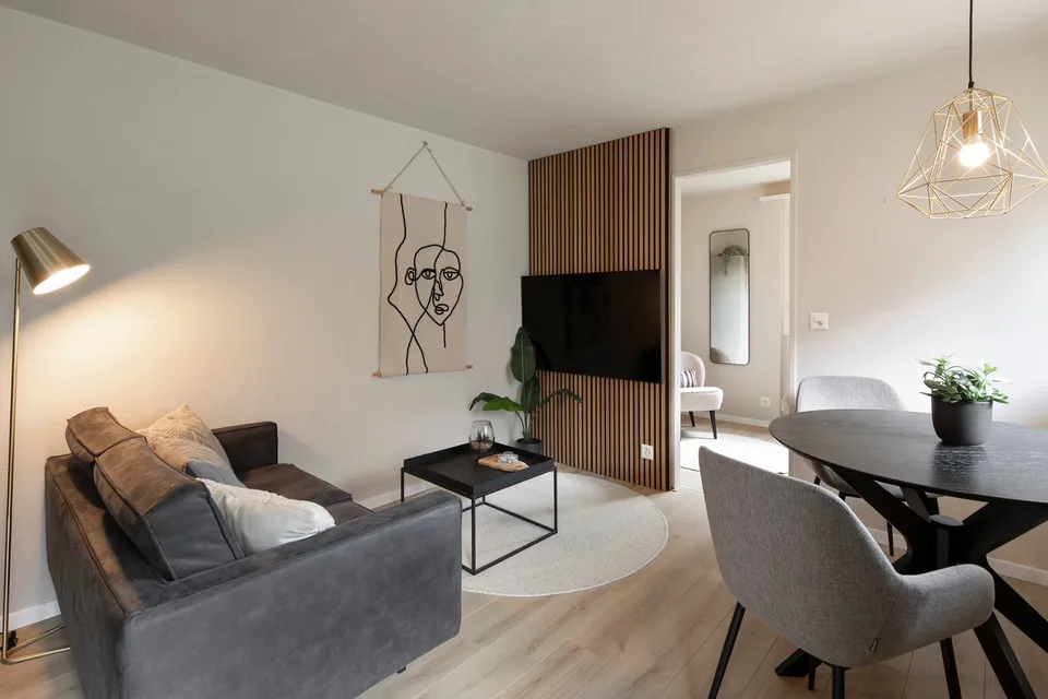 Chalet rénové et prêt à être occupé avec sauna et option d'achat d'un garage privé – photo 23 sur 30