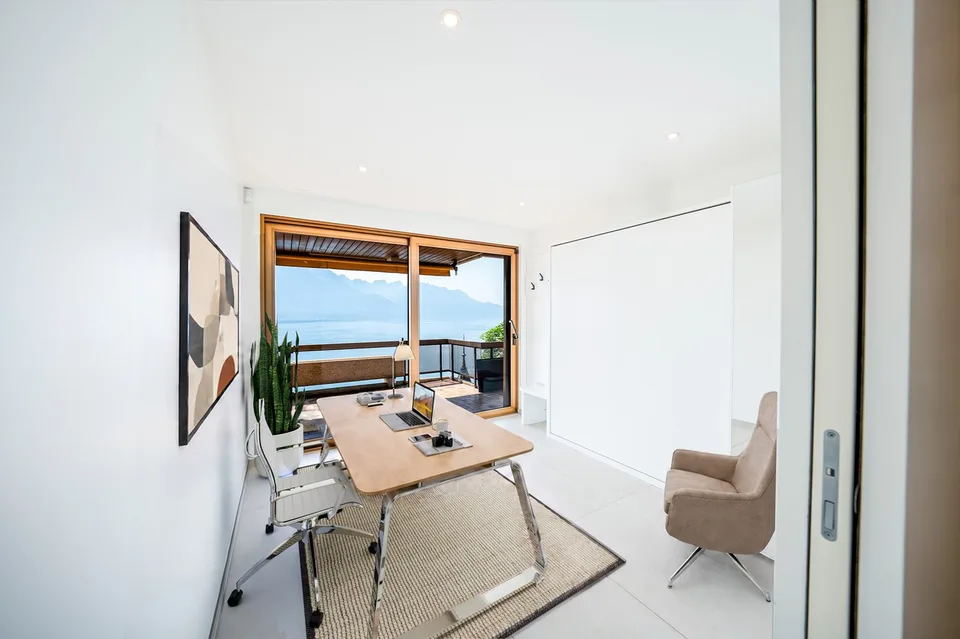 3.5 rooms renovated 86m2, panoramic lake view and 25m balcony