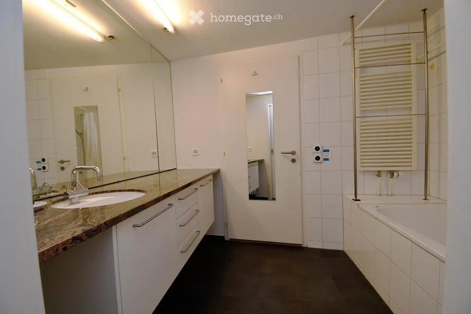 Appartamento soleggiato di 4 locali nel vecchio centro di Berna – foto 5 di 6