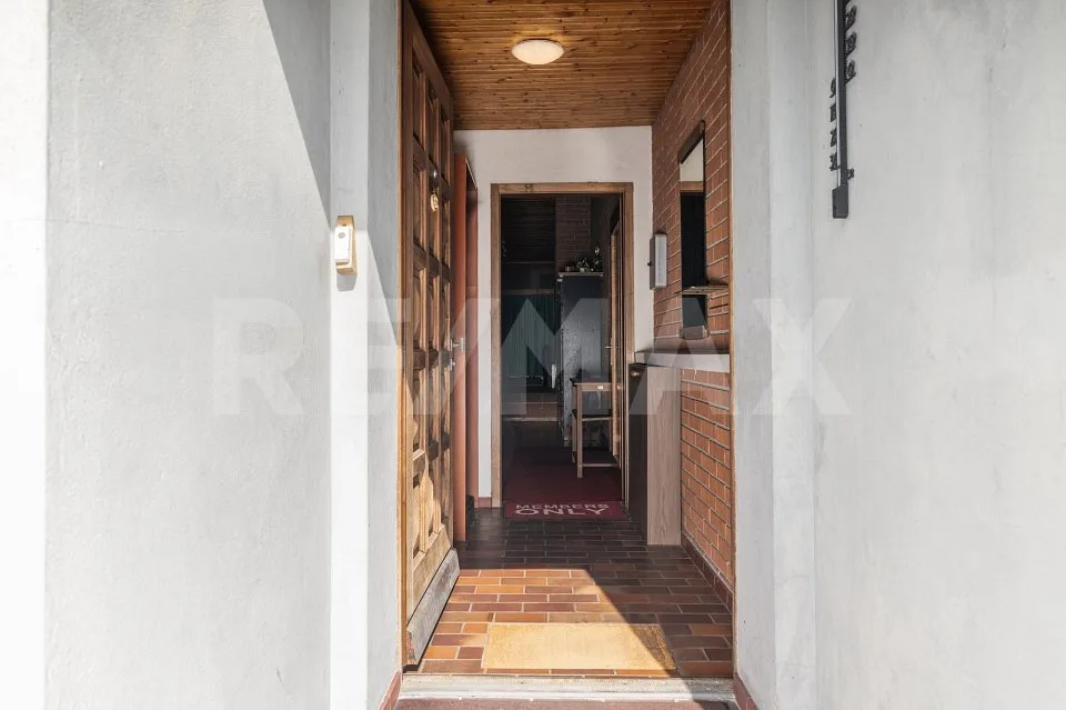 Einfamilienhaus mit Potenzial an begehrter Wohnlage – Foto 7 von 13