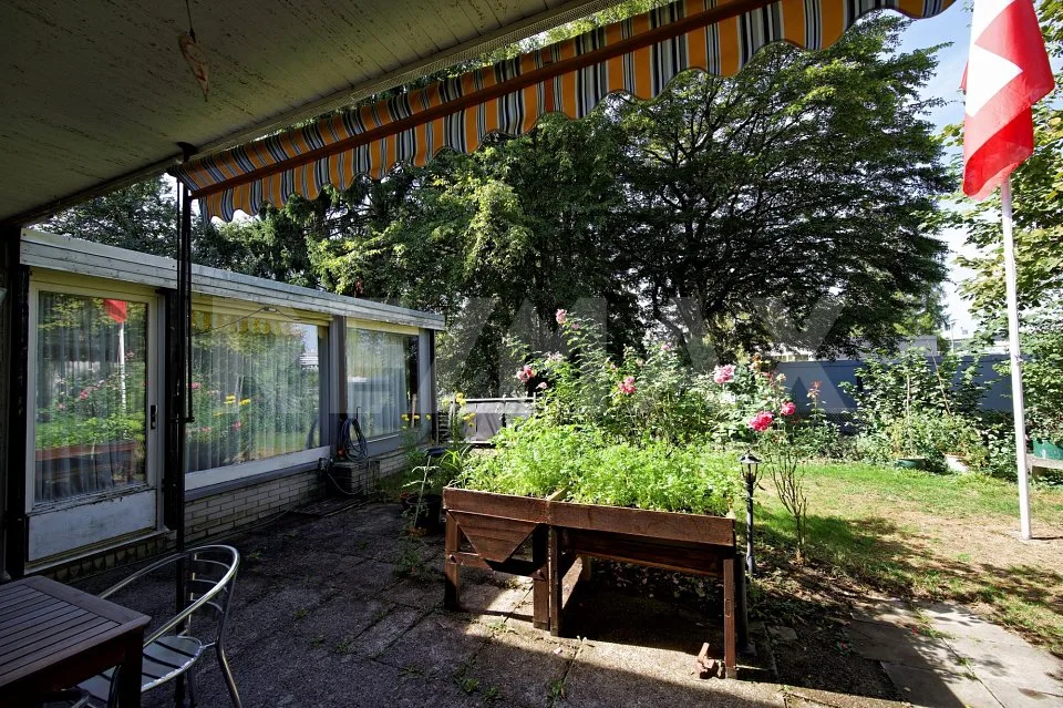 Einfamilienhaus mit Potenzial an begehrter Wohnlage – Foto 3 von 13