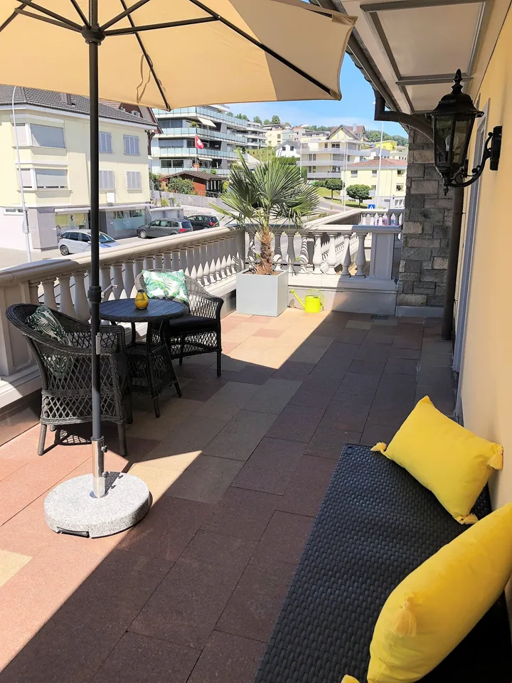 1 Zimmerwohnung mit Terrasse möbliert