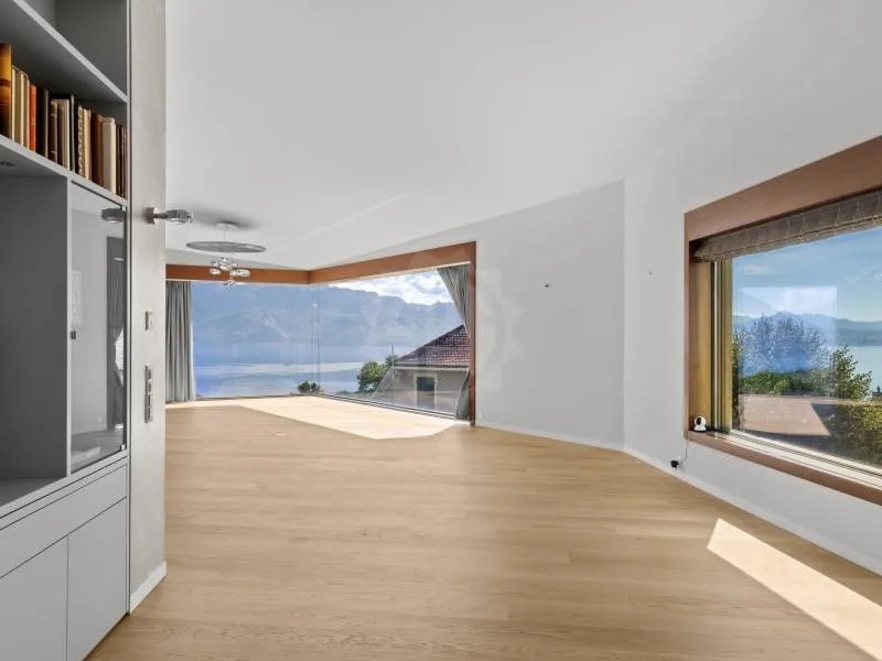Majestic Apartment - The Conversion – photo 4 of 12