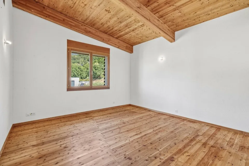 Villa mit separatem Anbau und Dominanz über der Ebene. – Foto 10 von 10