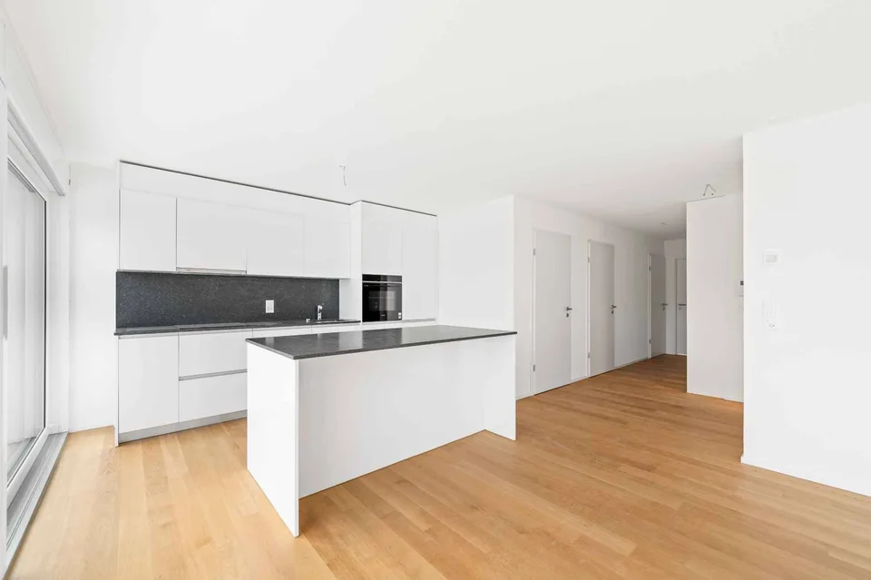 Attika neu und modern mit einer 95m2 großen Dachterrasse – Foto 3 von 9