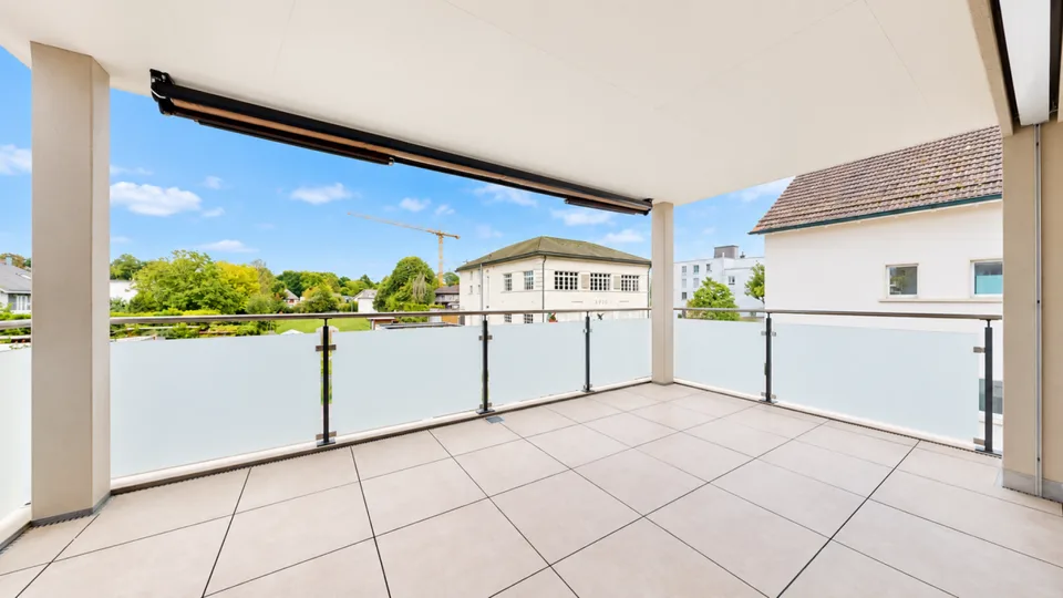 Ampio appartamento di 4.5 locali con terrazza di 56 m² – foto 2 di 11