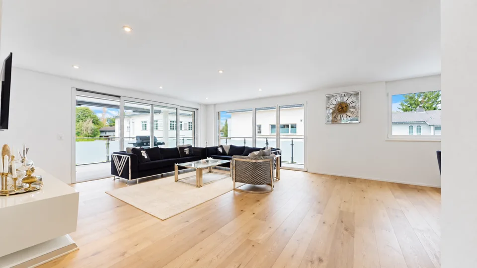 Ampio appartamento di 4.5 locali con terrazza di 56 m² – foto 4 di 11