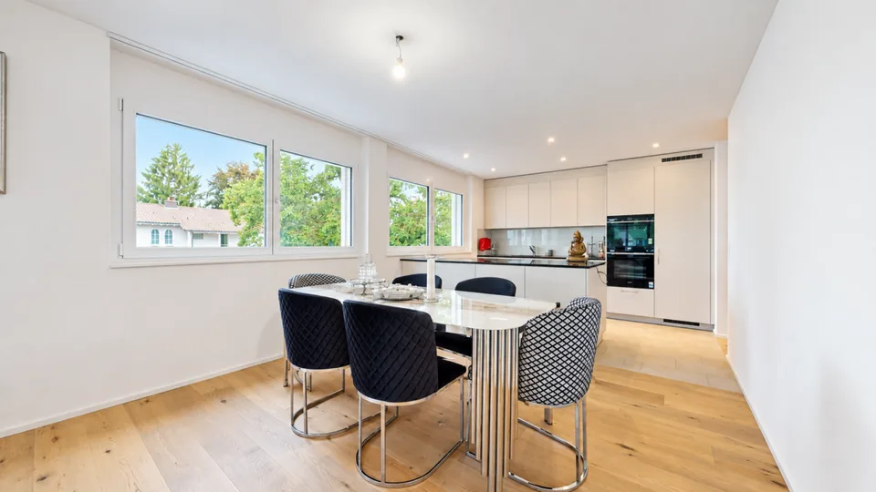 Ampio appartamento di 4.5 locali con terrazza di 56 m² – foto 6 di 11