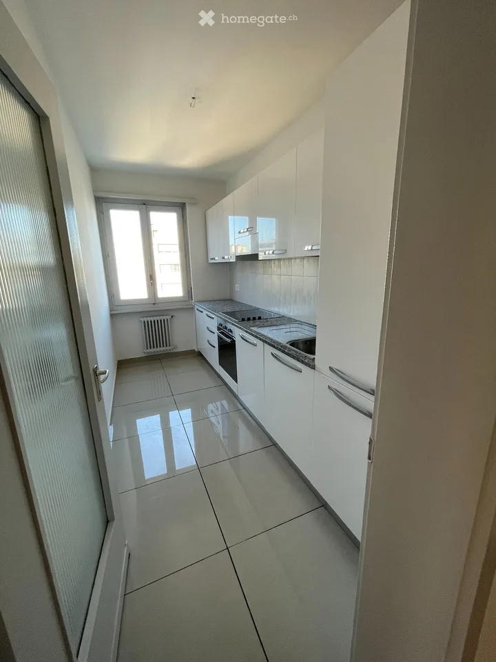 CHIASSO, VIALE GALLI 21, 3.5 locaux en location
