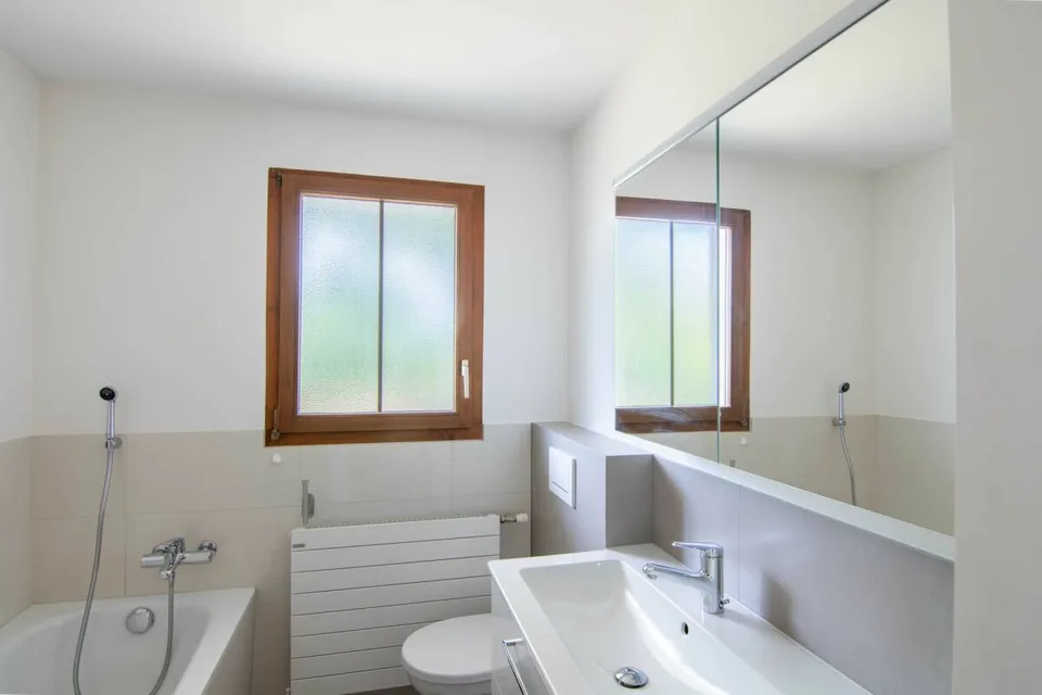Maison mitoyenne dépendante avec espace polyvalent et atelier – photo 8 sur 15