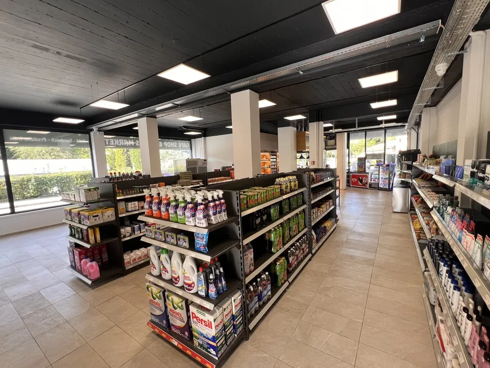 Tankstelle mit modernem Shop & Gastronomiepotenzial in Moutier – Foto 7 von 13