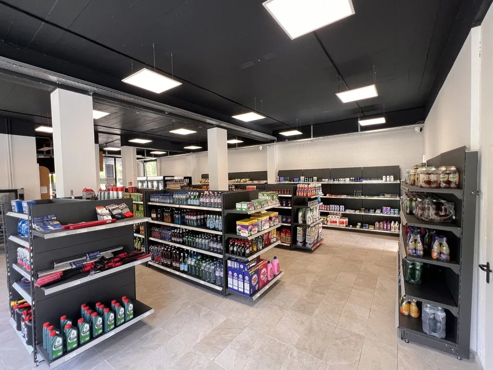 Tankstelle mit modernem Shop & Gastronomiepotenzial in Moutier – Foto 8 von 13