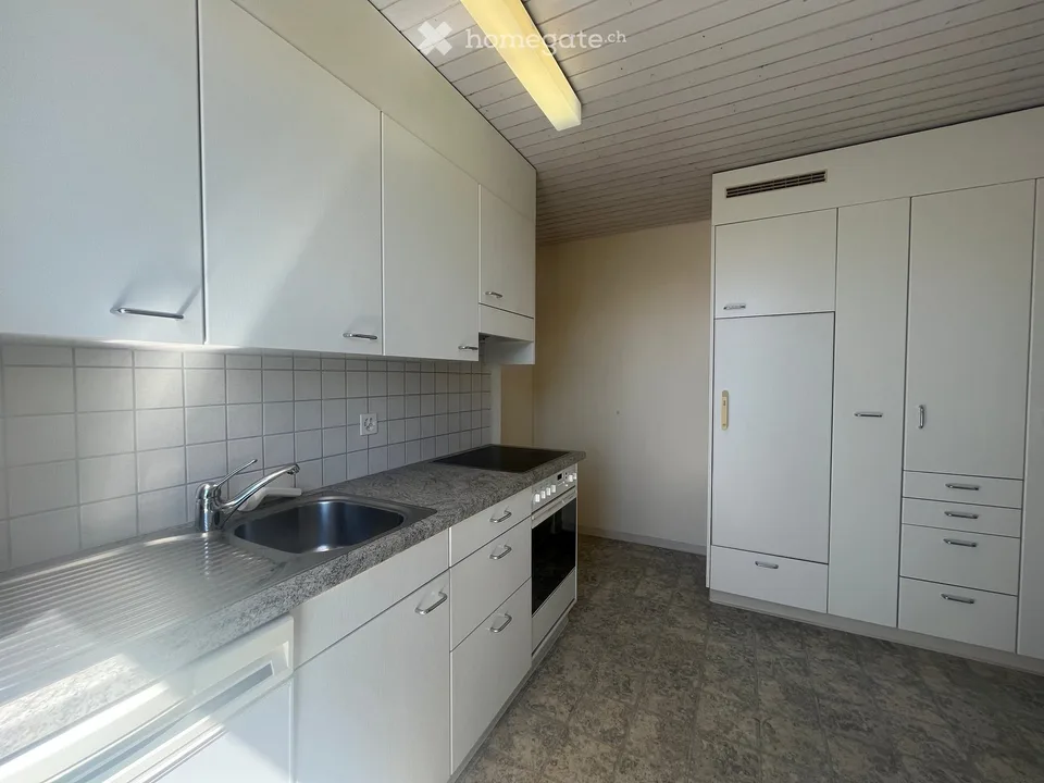 4-Zimmer-Wohnung in 2-Familienhaus mit Balkon / 3-Zimmer-Wohnung mit direktem Gartenabgang
