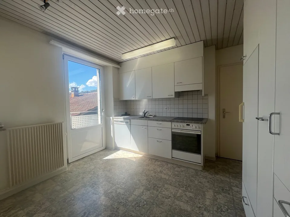 4-Zimmer-Wohnung in 2-Familienhaus mit Balkon / 3-Zimmer-Wohnung mit direktem Gartenabgang