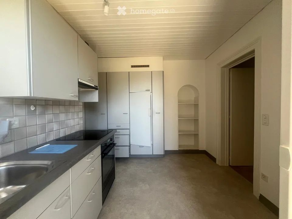 4-Zimmer-Wohnung in 2-Familienhaus mit Balkon / 3-Zimmer-Wohnung mit direktem Gartenabgang
