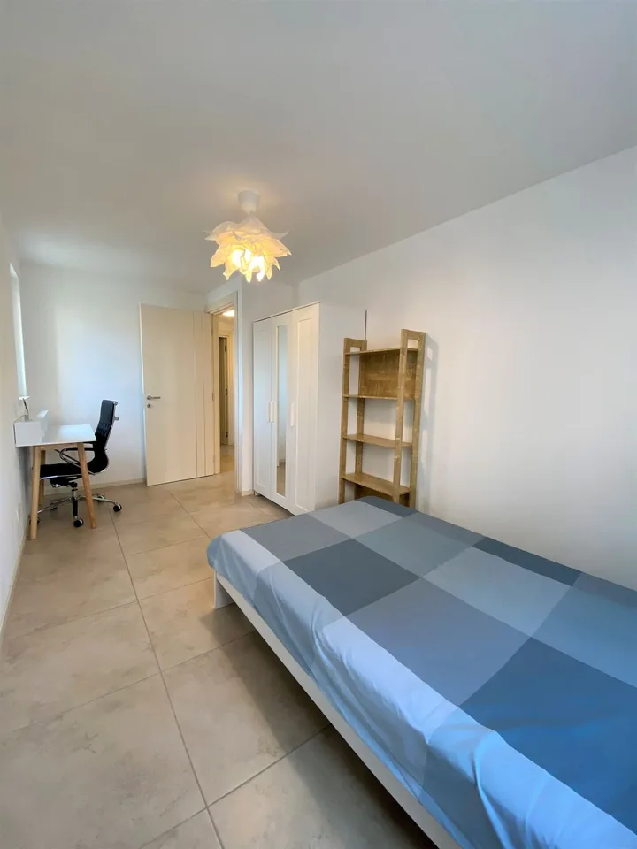 Appartement moderne 4.5 pièces semi-meublé à Novazzano