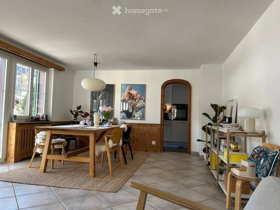 Charmante 6.5-Zimmer-Wohnung im Herzen von Klosters Platz