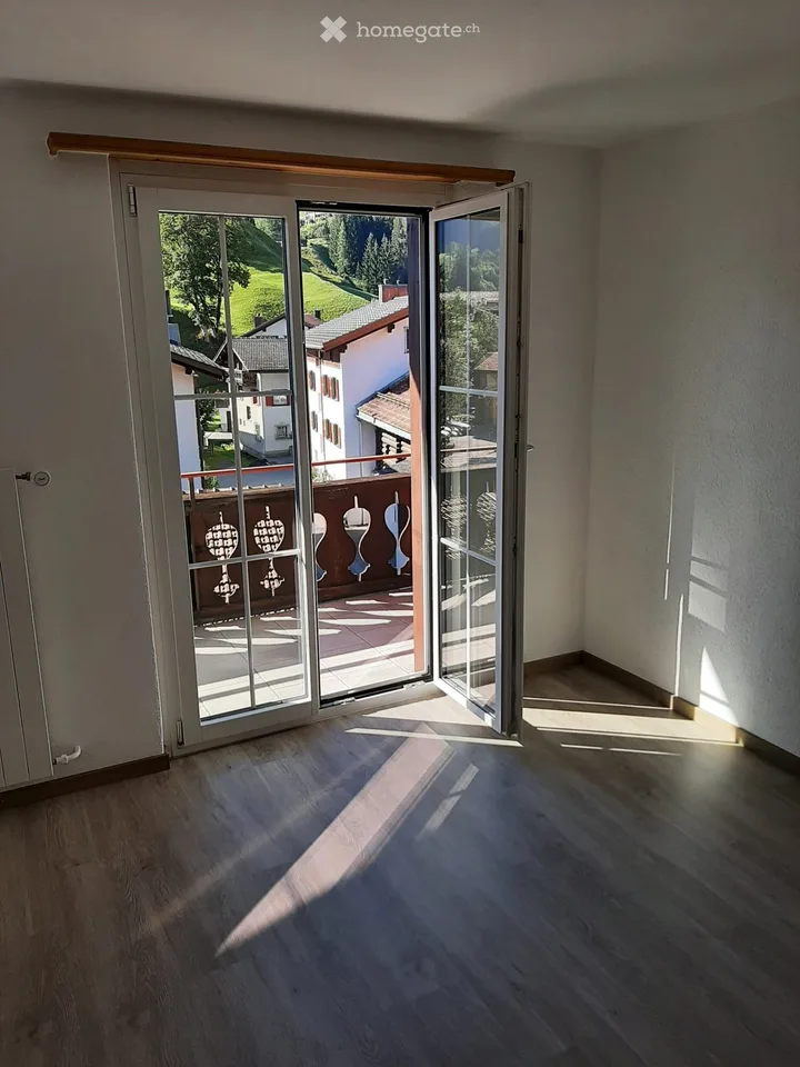 Charmante 6.5-Zimmer-Wohnung im Herzen von Klosters Platz