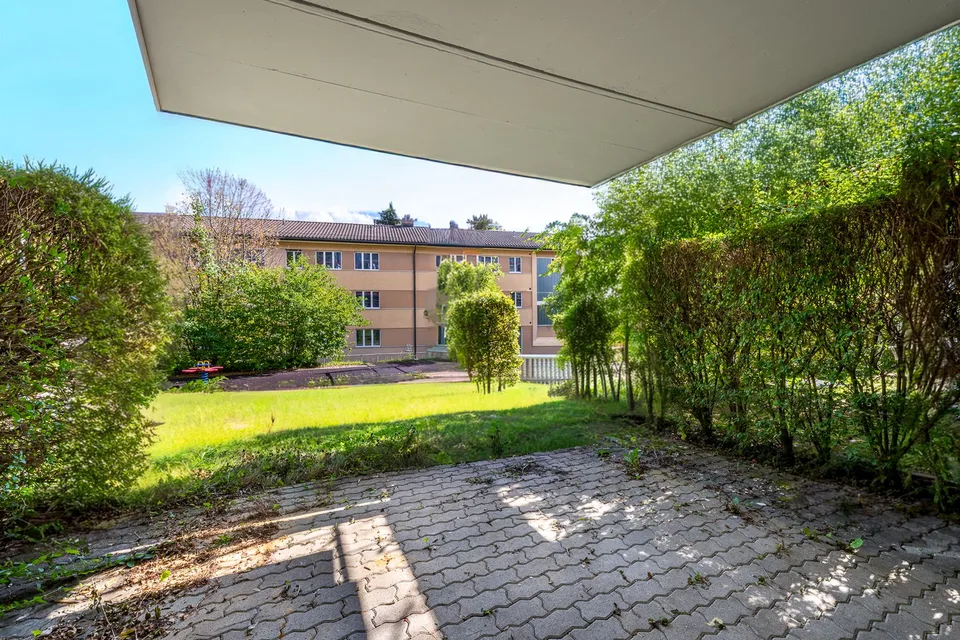 Freshly renovated feel-good oasis with garden seating