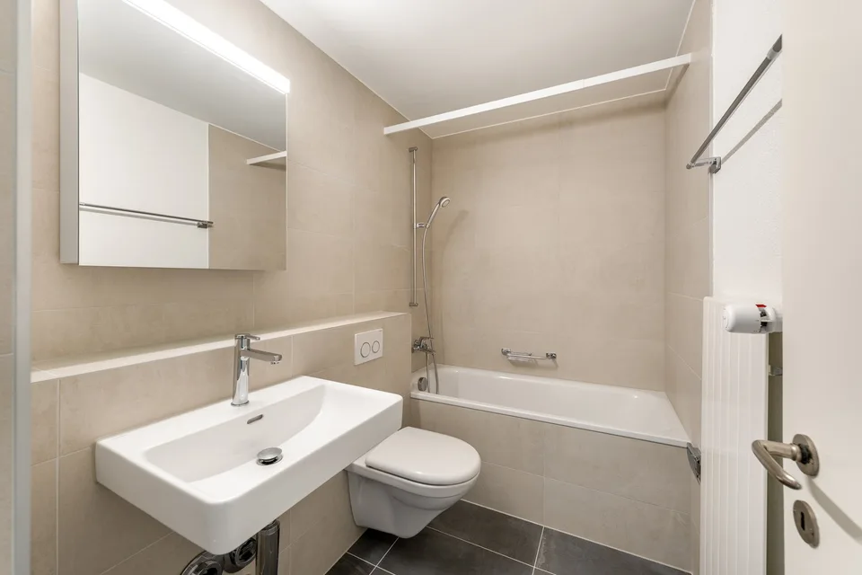 Your new home in a freshly renovated family apartment!