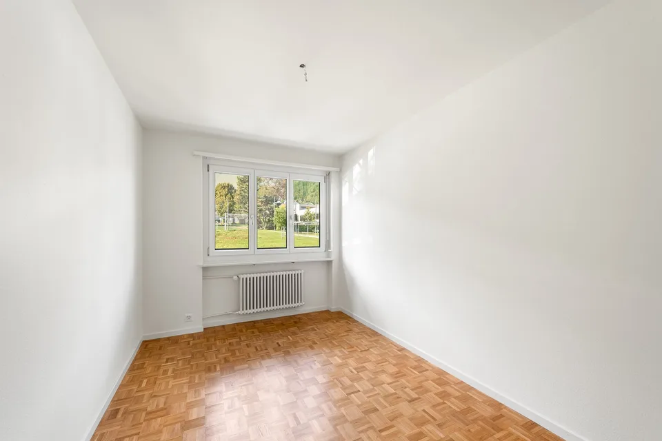 Your new home in a freshly renovated family apartment!